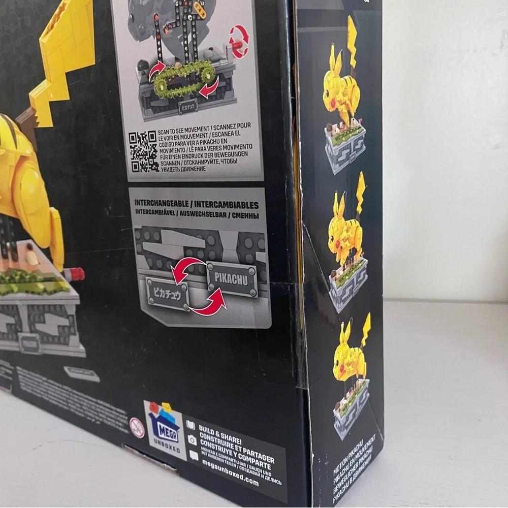 Mega build display
